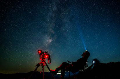 Lluvias de meteoros, cometas, Luna Fría y más fenómenos imperdibles de diciembre