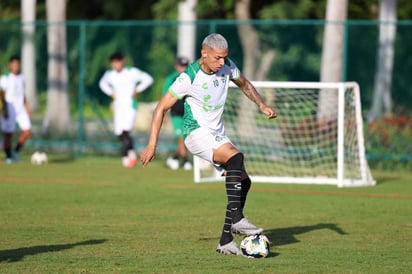 El jugador uruguayo espera ser del gusto para el nuevo cuerpo técnico y así asegurar su permanencia en el plantel, así como más minutos en el próximo campeonato, incluso hacerse con la titularidad.