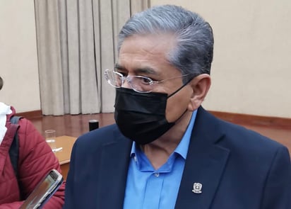 Salvador Hernández Vélez, rector de la Universidad Autónoma de Coahuila. 