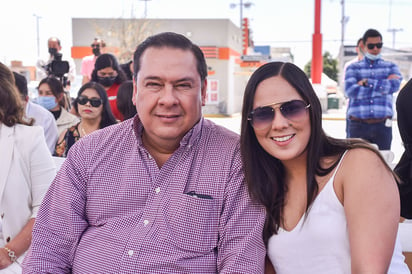 Manuel y Karla Rodríguez (ERICK SOTOMAYOR) 