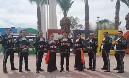 Festejos. El Mariachi Apaches está preparado para el Día de las Madres, Día del Maestro y del Estudiante