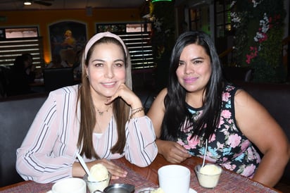 Mayela Ontiveros y Martha Juia Pizaña (EL SIGLO DE TORREÓN/FERNANDO COMPEÁN)