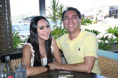 Claudia y Paco (EL SIGLO DE TORREÓN/FERNANDO COMPEÁN) 

