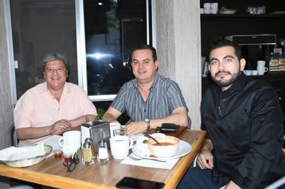 Lorenzo Reyes, Gustavo Salum y Santiago Acebedo (EL SIGLO DE TORREÓN/FERNANDO COMPEÁN) 