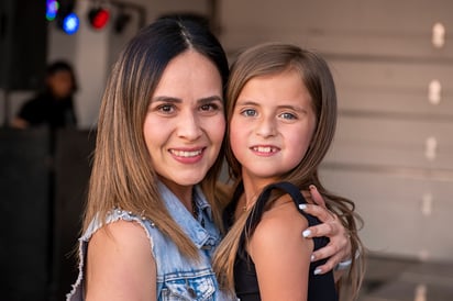 (FOTO: EL SIGLO DE TORREÓN / ERICK SOTOMAYOR ) Elba Dávila y María Emilia Ibarra.