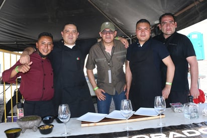 Eduardo, Alan Ismael, Manuel, Julio Cesar y Alberto García. 