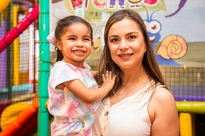 (FOTO: ERICK SOTOMAYOR) Martha Cisneros y María Varela.