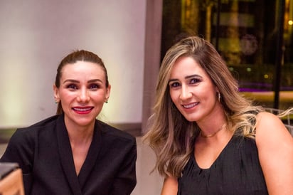 Ale y Mariana (ERICK SOTOMAYOR) 
