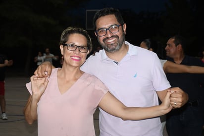 Damara Morales y Arturo López.