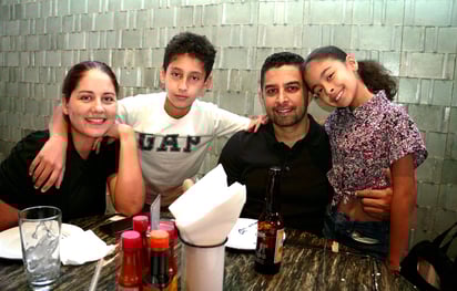 Ernesto y familia (EL SIGLO DE TORREÓN/EDUARDO RUIZ) 