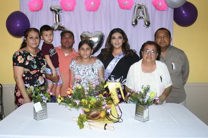 Familia Flores Estala y Flores Vázquez. (FERNANDO COMPEÁN)