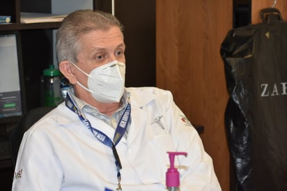 Ángel Cruz García Rodríguez, director del centro médico. (Foto: SERGIO A. RODRÍGUEZ / EL SIGLO COAHUILA)