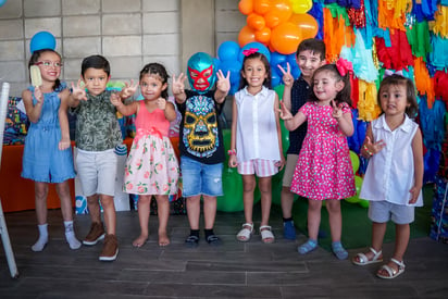 Jorge junto a sus amigos (EL SIGLO DE TORREÓN/EDIE RUIZ) 