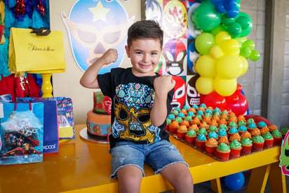 Jorge disfrutando de su fiesta (EL SIGLO DE TORREÓN/EDIE RUIZ) 