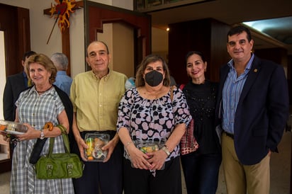 Paty Zarzar, Roberto Murra, Marivi Murra, Anabel Carrillo y Alfredo Murra (EL SIGLO DE TORREÓN/ERICK SOTOMAYOR)