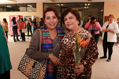 Berenice Gómez y Alicia Serna (CORTESÍA)