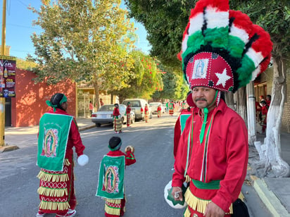 Antonio Simental lleva dos años danzando por amor a la Virgen (EL SIGLO DE TORREÓN/DANIELA CERVANTES)