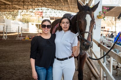 Barbie con su mamá Bárbara (EL SIGLO DE TORREÓN/ERICK SOTOMAYOR) 