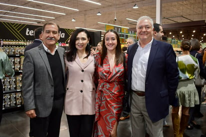 Miguel, Verónica, Cointa y Leopoldo (EL SIGLO DE TORREÓN)