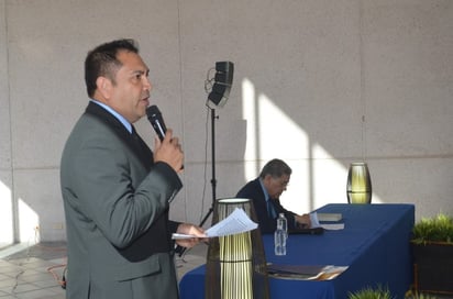 la bienvenida estuvo a cargo del coordinador Lázaro Abidel Falcón Franco, coordinador de la misma.