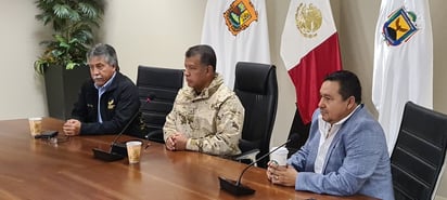 Parte de la reunión, también se abordó el tema relacionado con el evento registrado la tarde y noche del jueves, con el registro de fuertes vientos.