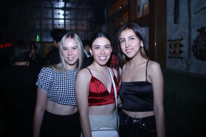 Isabel, Ana Cecy y Sofía.