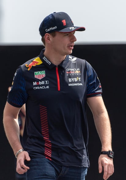 El neerlandés Max Verstappen  fue el más rápido este sábado, por delante de Sergio Pérez en el último entrenamiento libre. (EFE)