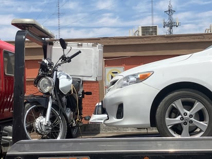 Las autoridades ordenaron el traslado de ambos vehículos hacia un corralón de la ciudad para su resguardo.