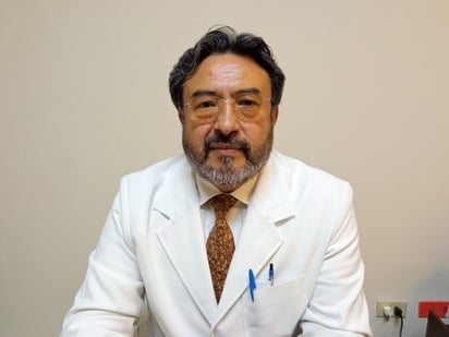 Julio Garibaldi Zapatero, director del Hospital General 'Dr. Salvador Chavarría Sánchez' en Piedras Negras.