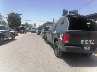 El área quedó sitiada por las autoridades quienes continúan con las indagatorias. (EL SIGLO DE TORREÓN)