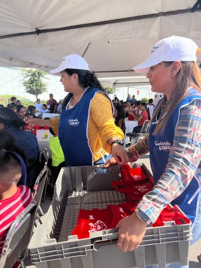 El equipo de voluntariado de Fundación Lala apoyó de manera generosa en el evento (CORTESÍA)