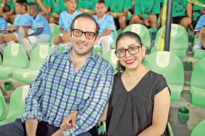 Juan Elizondo y Carolina Mijares (EL SIGLO DE TORREÓN/EDDIE RUIZ)