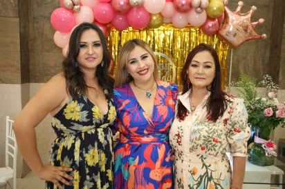 Claudia, Vanessa y Mary Woo (EL SIGLO DE TORREÓN/VAYRON INFANTE)