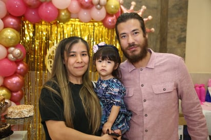 Raquel, Abril y Carlos Woo (EL SIGLO DE TORREÓN/VAYRON INFANTE)