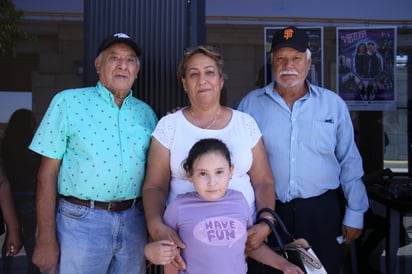 Francisco, María de Jesús, Gabriel e Ivanna (EL SIGLO DE TORREÓN/VAYRON INFANTE)
