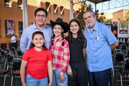 Familia de León (EL SIGLO DE TORREÓN/EDDIE RUIZ)