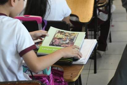 La meta en nivel primaria es distribuir 2 millones 074 mil 777 ejemplares, según datos oficiales de la SEP.