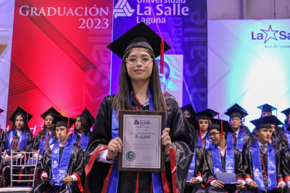 Melissa Félix Sotelo fue merecedora al premio San Juan Bautista de La Salle (CORTESÍA)
