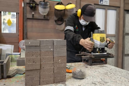 Por otro lado, el indicador mensual de la actividad industrial (IMAI) se elevó un 1 %. (ARCHIVO)
