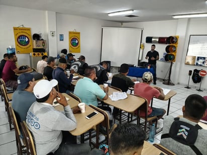 El próximo curso para certificación en el manejo defensivo y preventivo será el martes 18 de julio y comenzará a las 08:00 horas. (Foto: FABIOLA P. CANEDO / EL SIGLO DE TORREÓN)