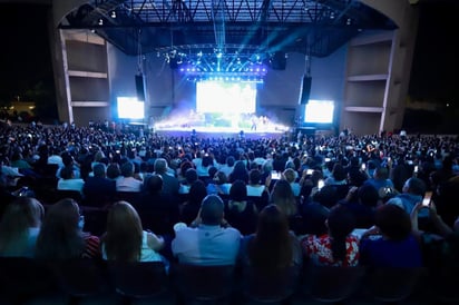 El cierre de la Fiesta Internacional de las Artes (FINA) Saltillo 446 se engalanó con la presentación del cantante brasileño Daniel Boaventura. (CORTESÍA)