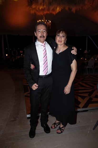 Luis Monroy y Edna. 