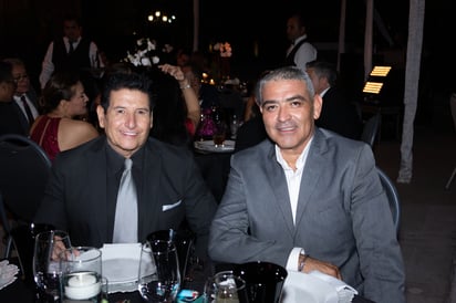 Faruk Sabak y César Velez.