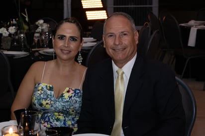 Karla Pacheco y Javier Monroy