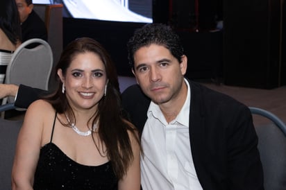 Leslie Zuñiga y Marco Jacques. 