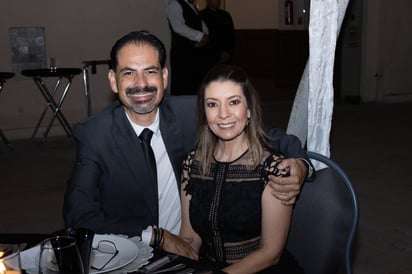 Jorge Luévanos y Katia Ruiz.