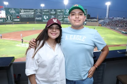 Fernanda y Luis Chacón.