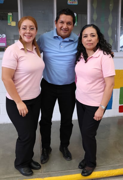 Jaqui, Edgar Torres y Carmen (EL SIGLO DE TORREÓN/ENIQUE CASTRUITA)