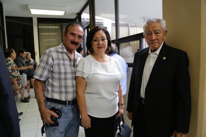 Antonio Pérez, Perlita Lee y Antonio Lee (EL SIGLO DE TORREÓN/ENRIQUE CASTRUITA)