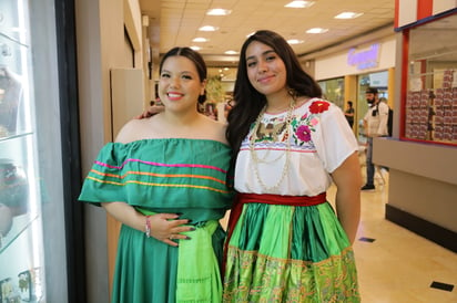 Valeria García y Stephanie (EL SIGLO DE TORREÓN/ENRIQUE CASTRUITA)